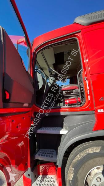 جرار Volvo 460 FH