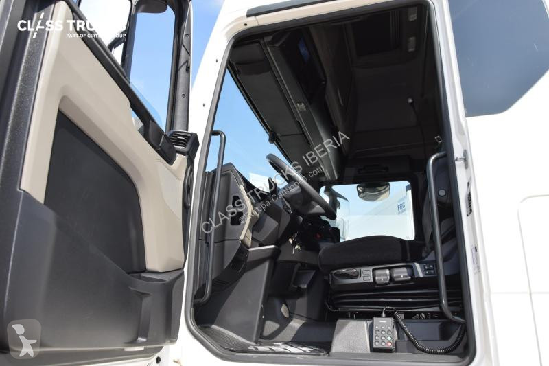 جرار MAN 18.470 GX