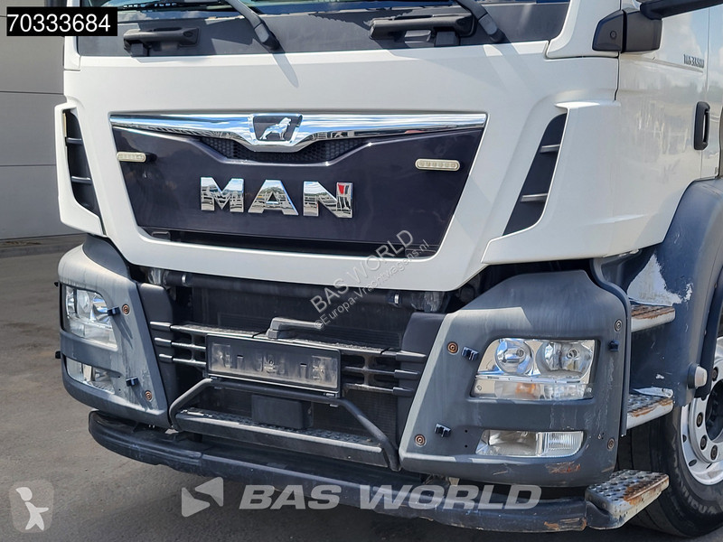 جرار MAN 33.500 6X4 M Hydraulik Concrete