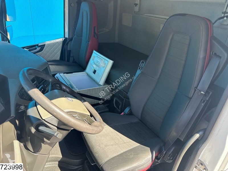 جرار Volvo 460 EURO 6