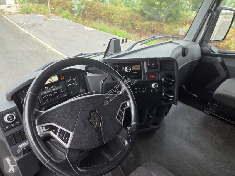 جرار Renault