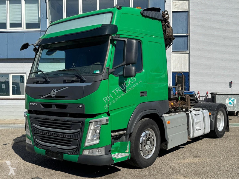 Trattore Stradale Volvo 4X2 EURO 6 + HMF...