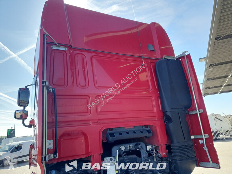 Ťahač DAF 530