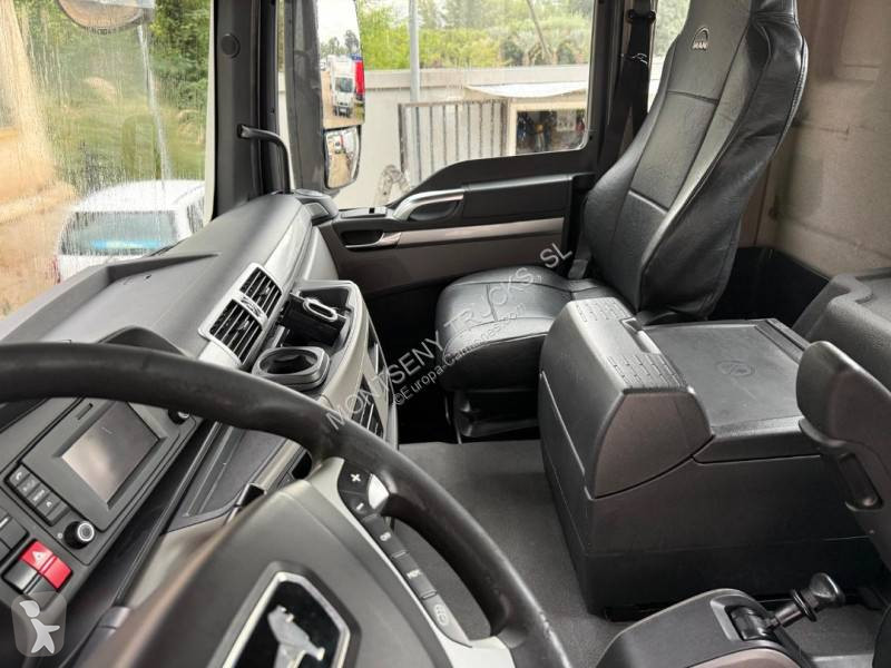 MAN  tractor unit