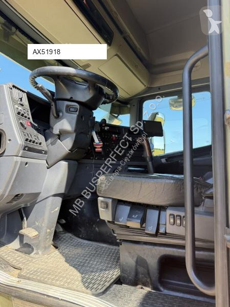 Влекач Scania R560