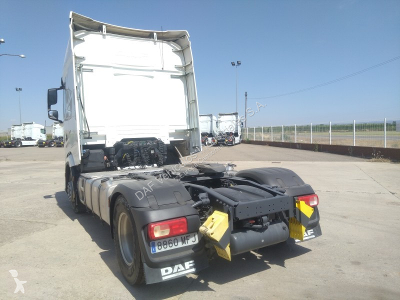 جرار DAF XG  FT 4X2