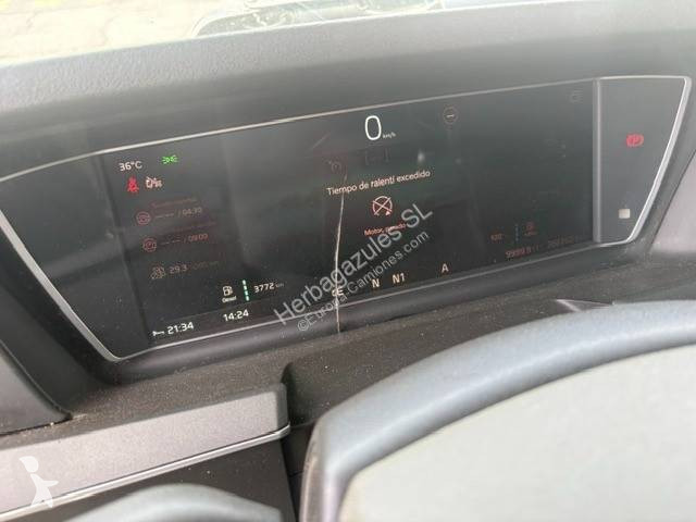 جرار Volvo