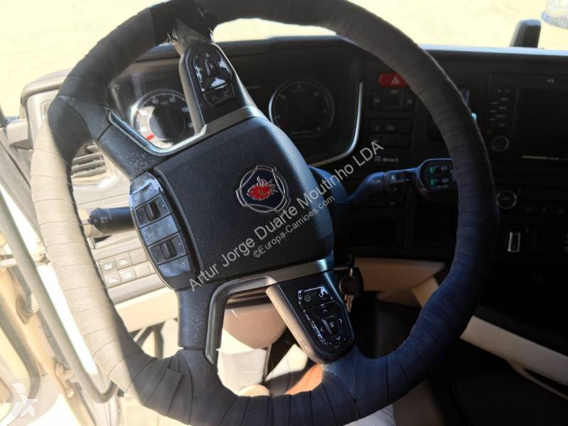 جرار Scania