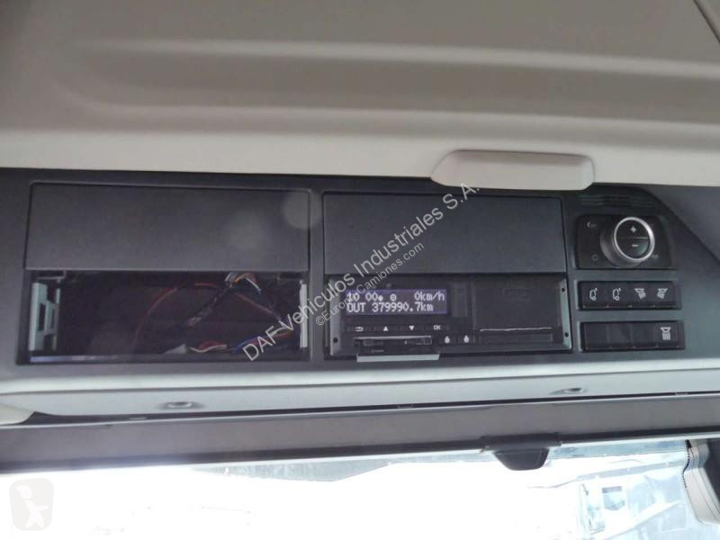 جرار DAF XG  FT 4X2