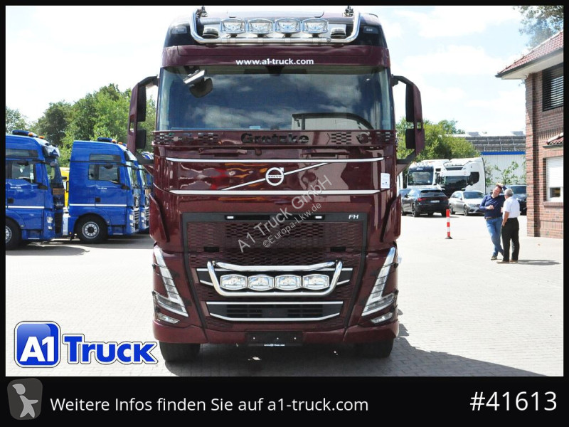 Влекач Volvo FH 540 4x4H X-Trac Navi TV Leder...
