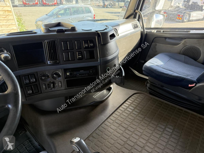 Traktor Volvo 400