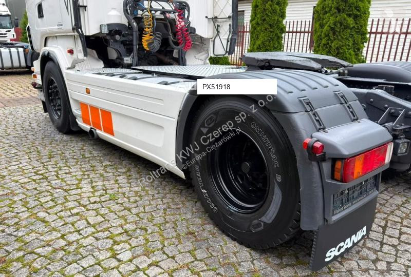 Cap tractor Scania R 400