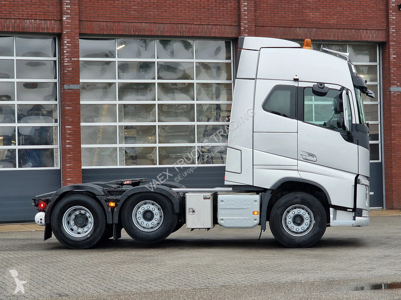 Tahač Volvo 13460 Globetrotter 6x2/4 - Full air...