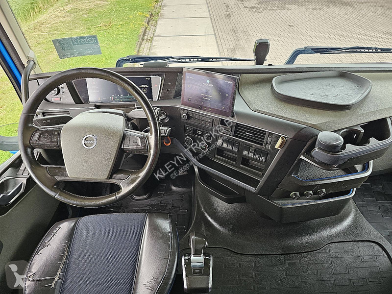 جرار Volvo 500 6X2 LED VEB+ WB320