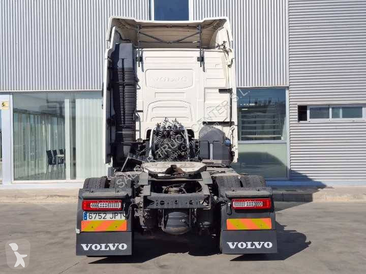 جرار Volvo