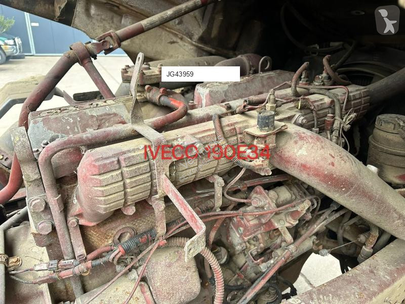 Tracteur Iveco 190E38 xxx 206000km / manual...