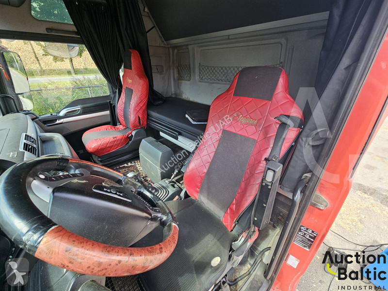 Cap tractor MAN 18.440