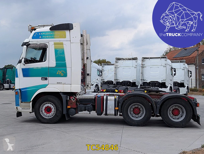 Тягач Volvo