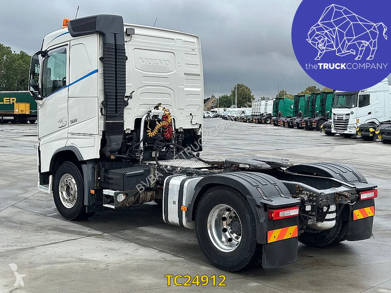 جرار Volvo