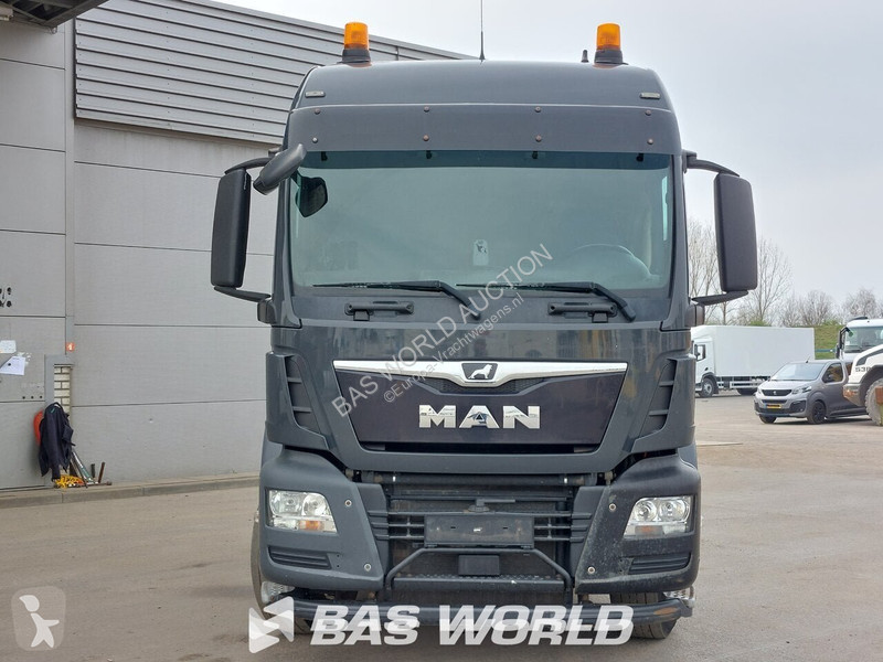 Cabeza tractora MAN 18.460