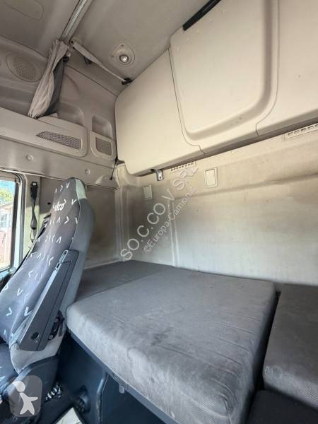 Cabeza tractora Iveco