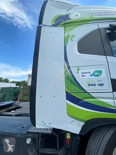 Cabeza tractora Iveco 440 S 46