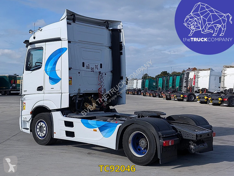 Tracteur Mercedes 1846