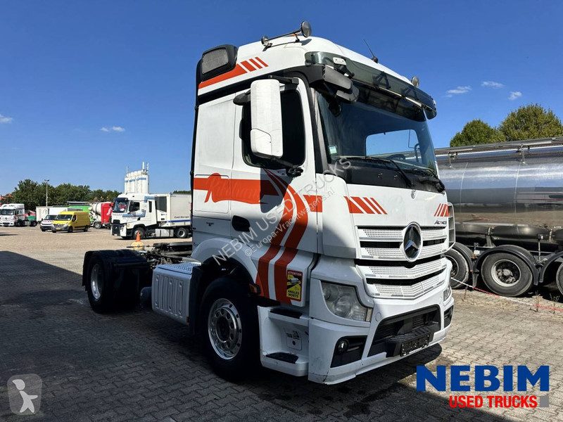Trekker Mercedes 1843 4x2
