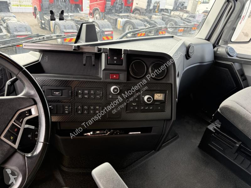 Tracteur Renault 520 Gamme