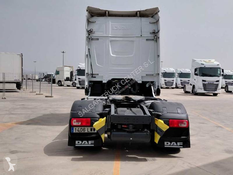Cabeza tractora DAF