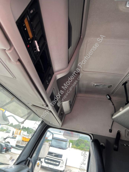 Tracteur Volvo 500