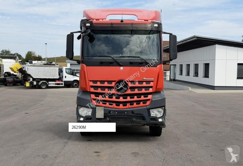 Cabeza tractora Mercedes 1846