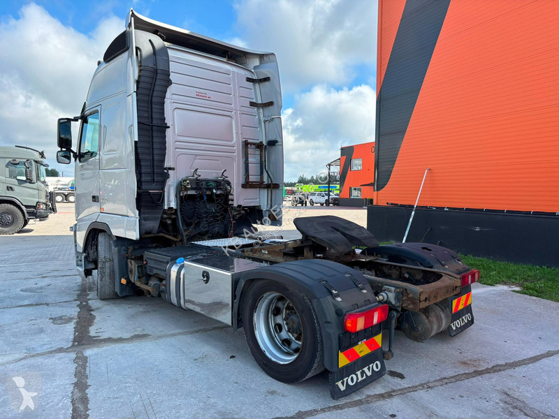 Cabeza tractora Volvo 400 4x2 GLOBE XL