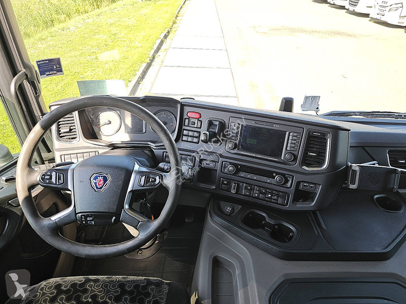 Trekker Scania P360 HYBRID CP17