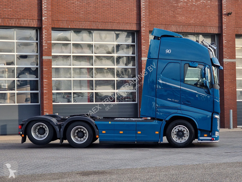 Trekker Volvo 13540 Globetrotter XL 6x2 -...
