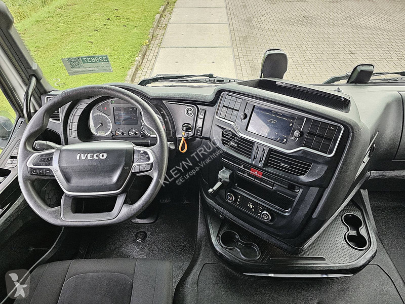 Trekker Iveco AS440S51