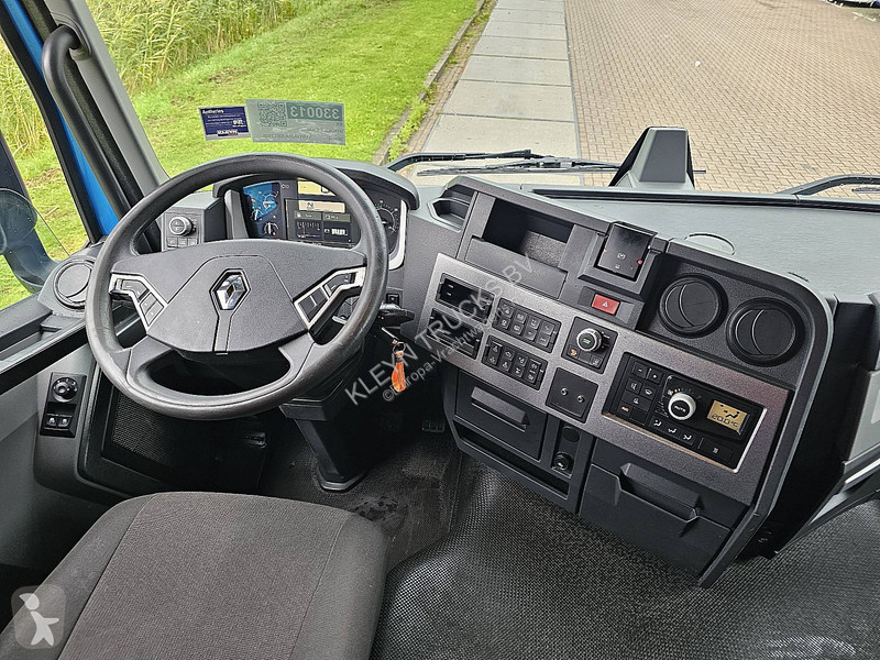 Trekker Renault T 440