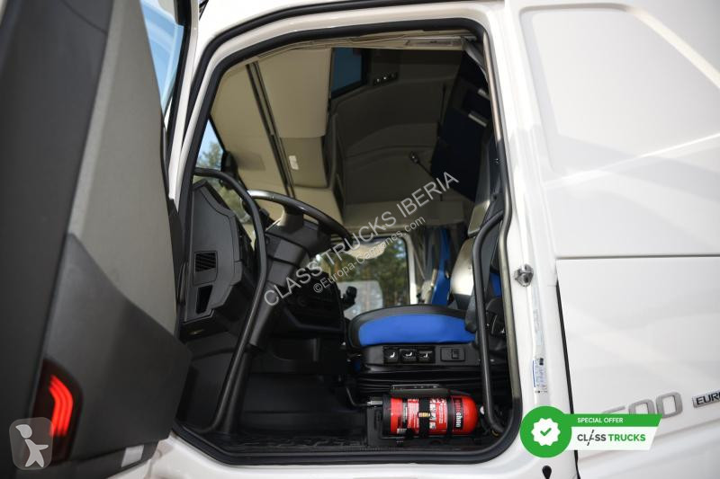 Cabeza tractora Volvo 500 Globetrotter XL Varios