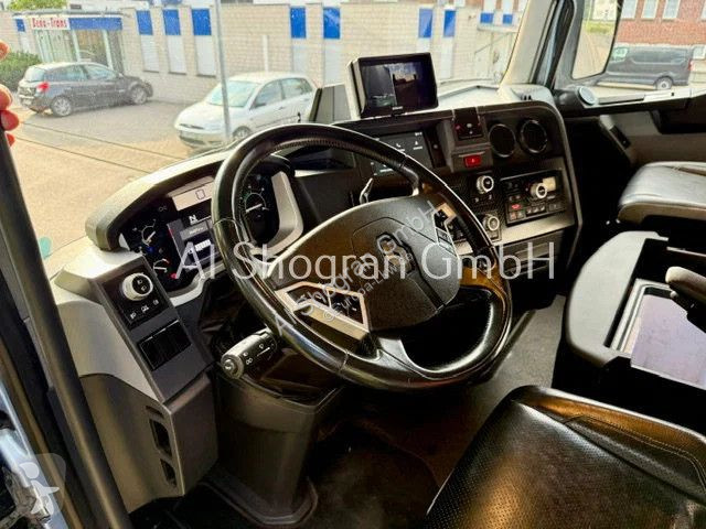 Trekker Renault T520 HIGH/Standklima/Eud6/354tkm