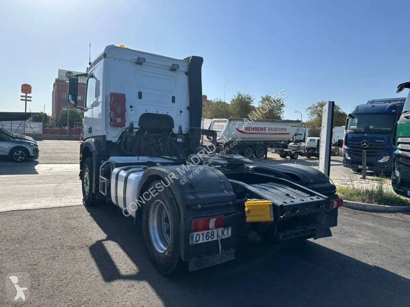 Cabeza tractora Mercedes