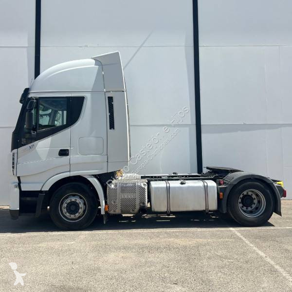 Cabeza tractora Iveco 460