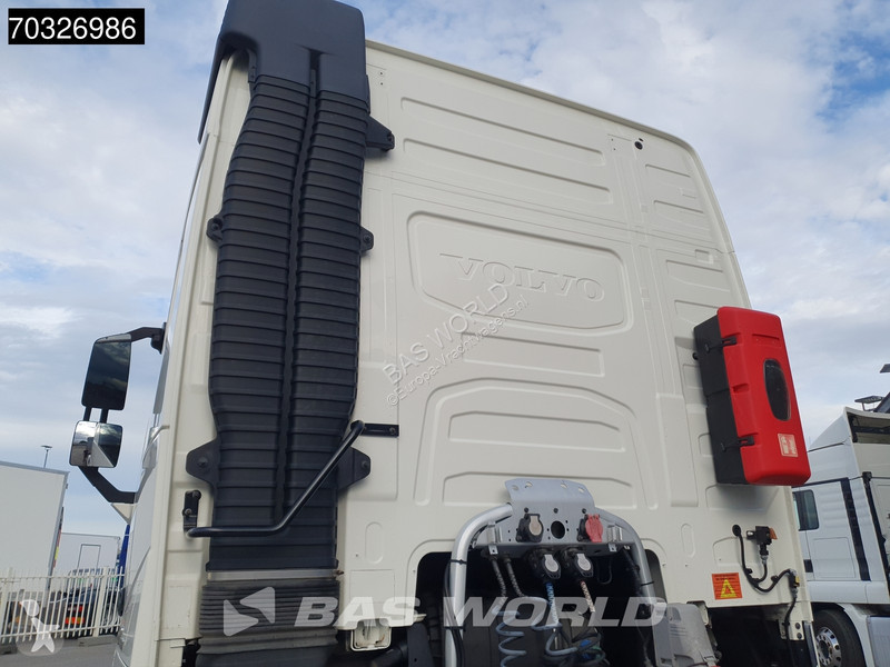 Cabeza tractora Volvo 460  4X2 Retarder...