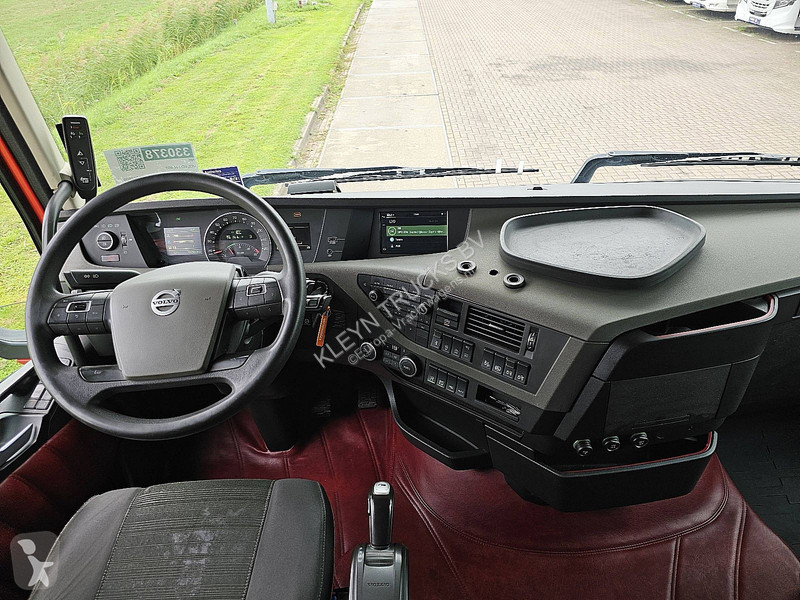 Cabeza tractora Volvo 460 6X2 485TKM