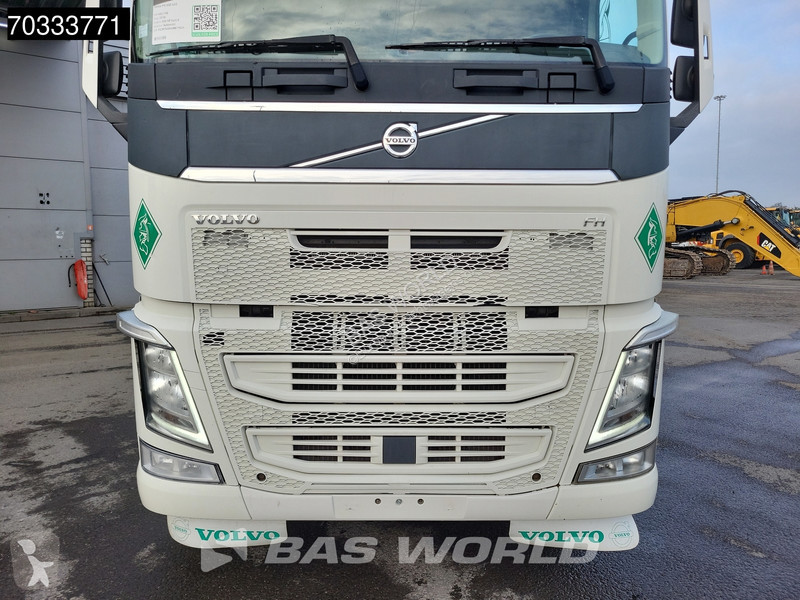 Tahač Volvo 500  4X2 Hydraulic Navi