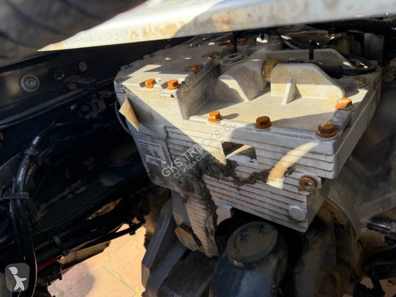 Cabeza tractora Renault 520