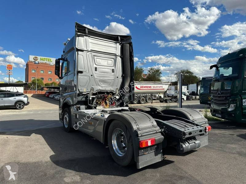 Cabeza tractora Mercedes 1851 LS