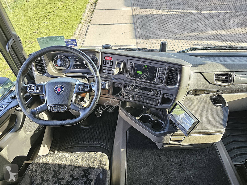 Tahač Scania R650 6X2 V8 RETARDER TO