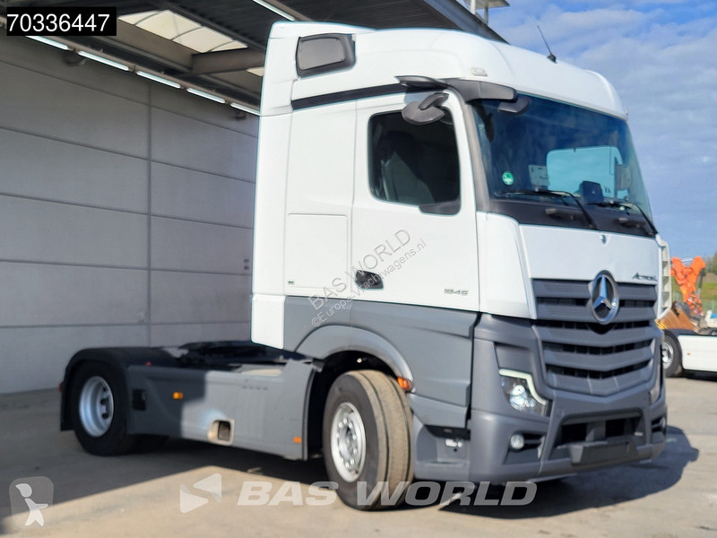 Tahač Mercedes 1845 4X2 StreamSpace Retarder...