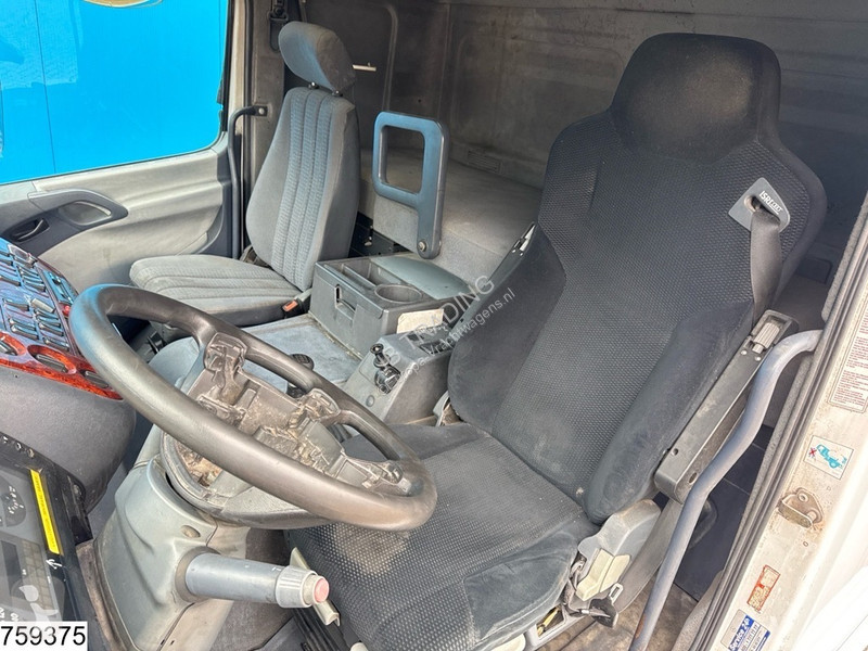 Tahač Mercedes 1835 PTO, Manual transmission