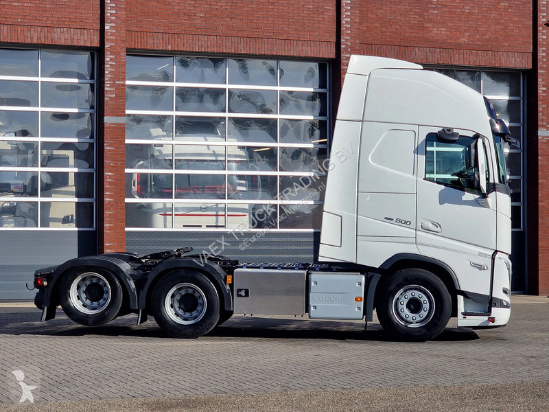 Tahač Volvo 13500 Globetrotter XL 6x2 -...